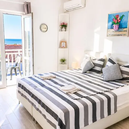 Bingo Aparthotel 3*