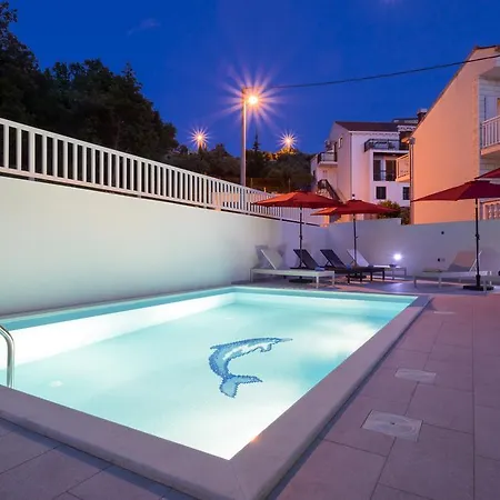 Bingo Hotel apartamentowy 3*